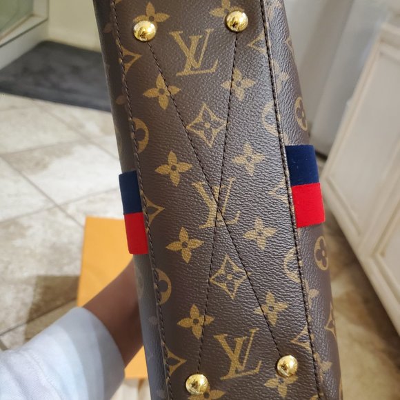 Louis Vuitton Georges Monogram Canvas MM - Picture 13 of 15